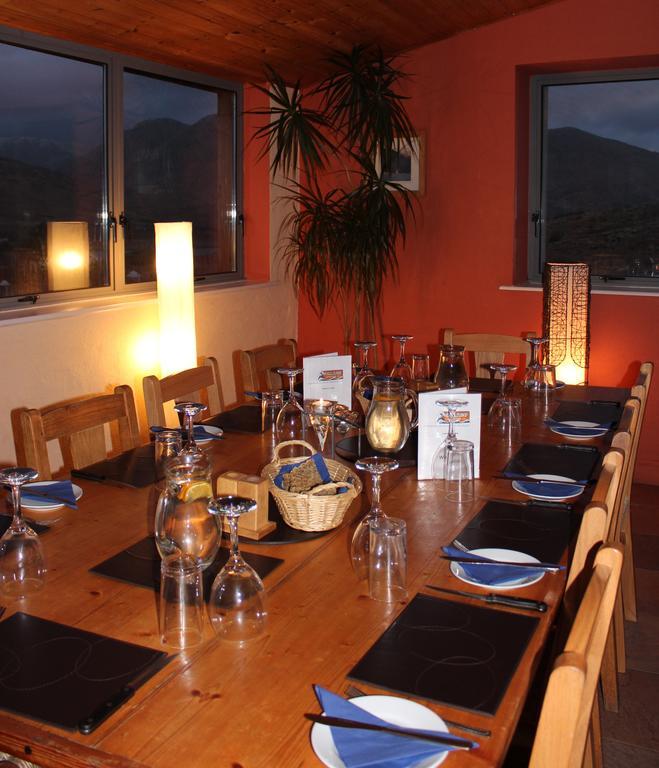 Killary Adventure Centre Hotel Лийнан Екстериор снимка