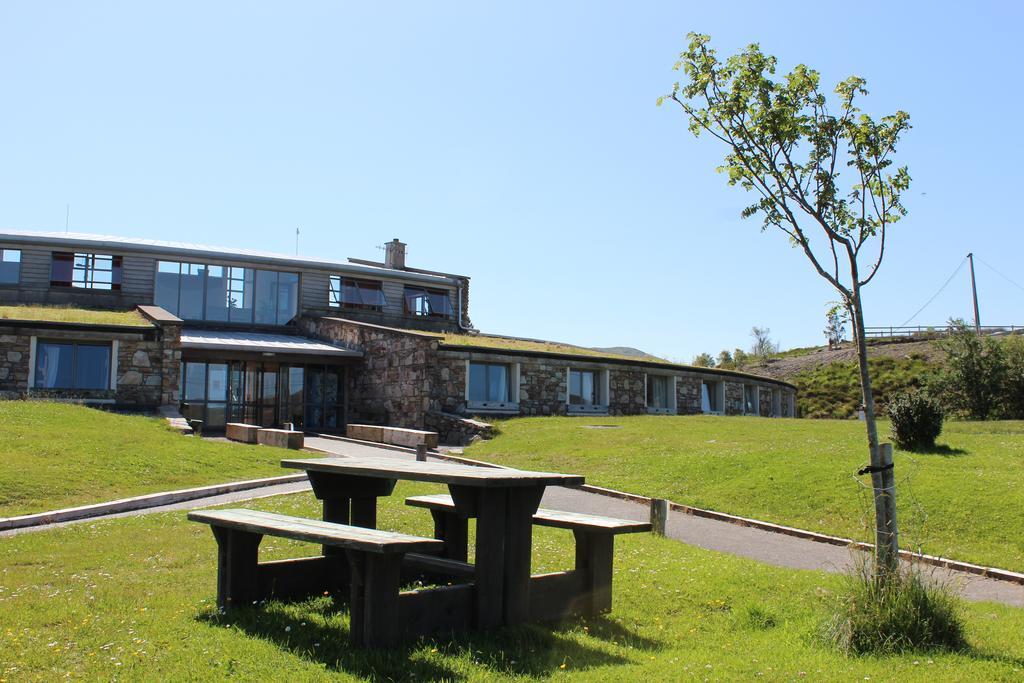 Killary Adventure Centre Hotel Лийнан Екстериор снимка